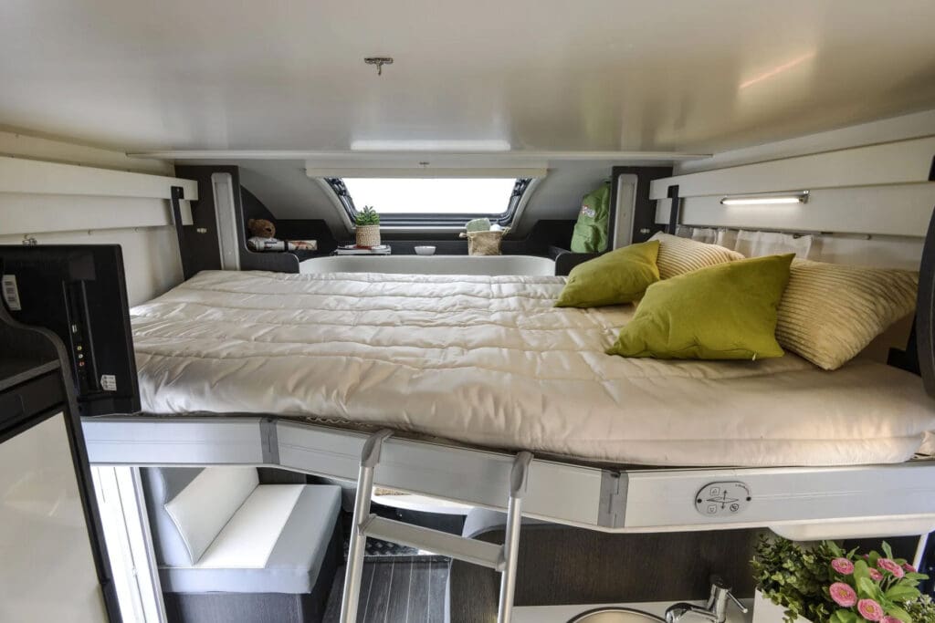 rt-zefiro-696-uk-025-1920w